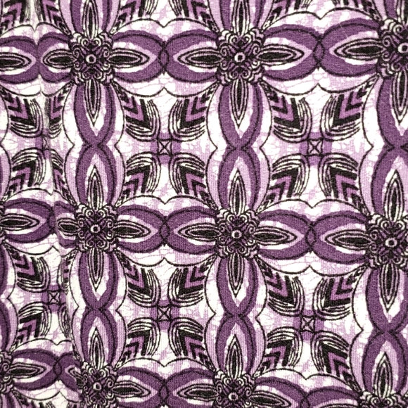 CUTE Cool Purple White Sleeveless Shell blouse Top - Picture 3 of 6